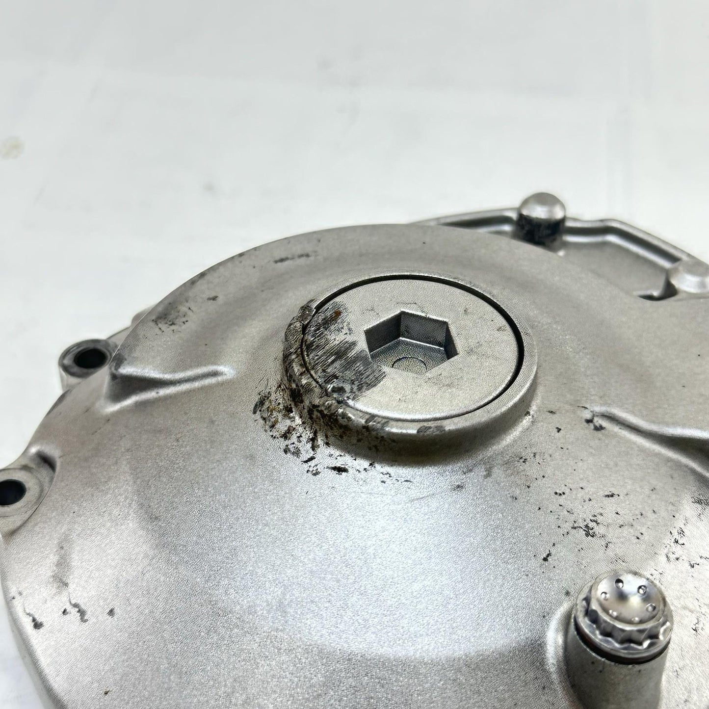 2016 - 2019 YAMAHA YZF R1 STATOR COVER MAGNETO GENERATOR ENGINE MOTOR SIDE PANEL