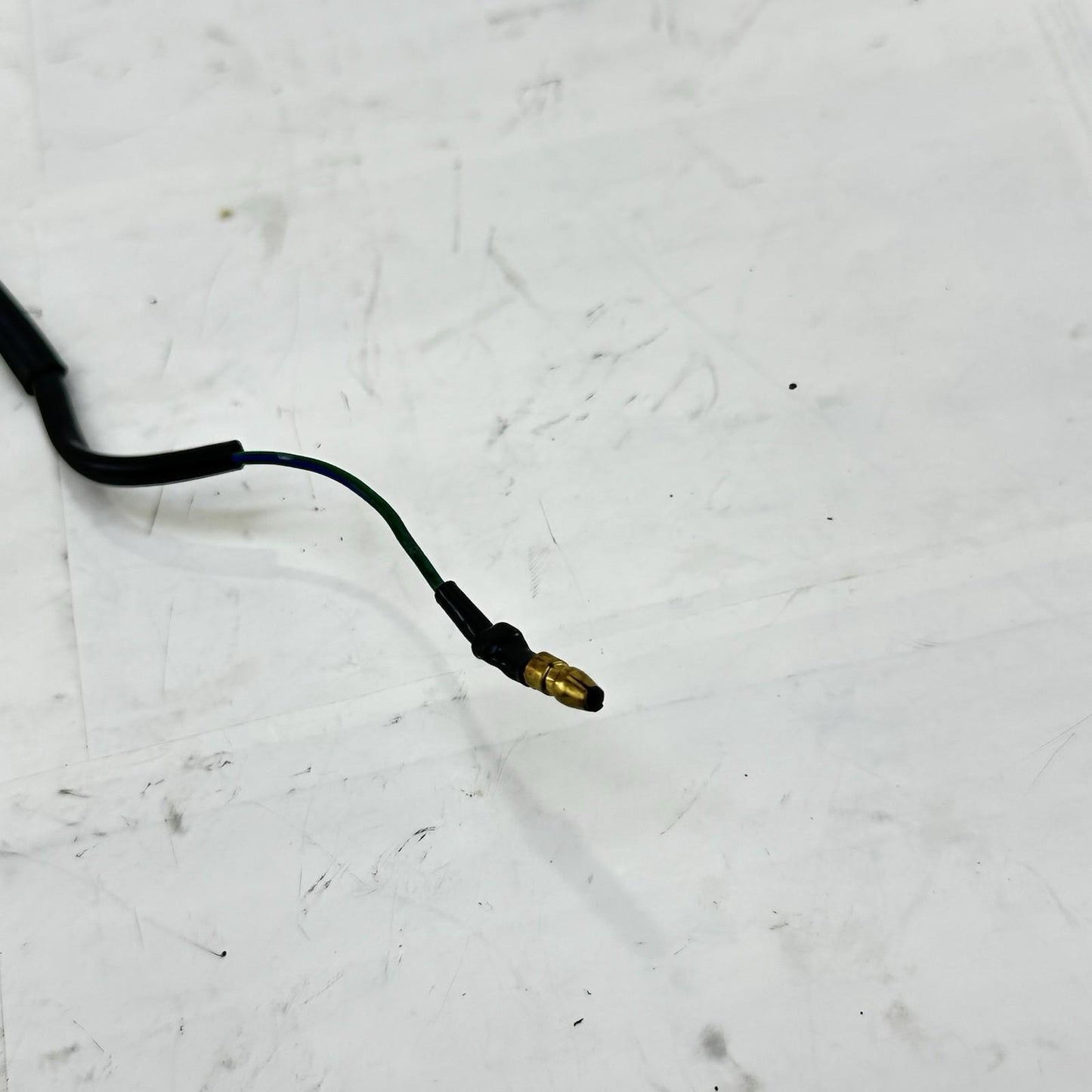 2016 - 2019 YAMAHA YZF R1 OIL PRESSURE SENSOR ENGINE MOTOR SWITCH GUAGE STOCK