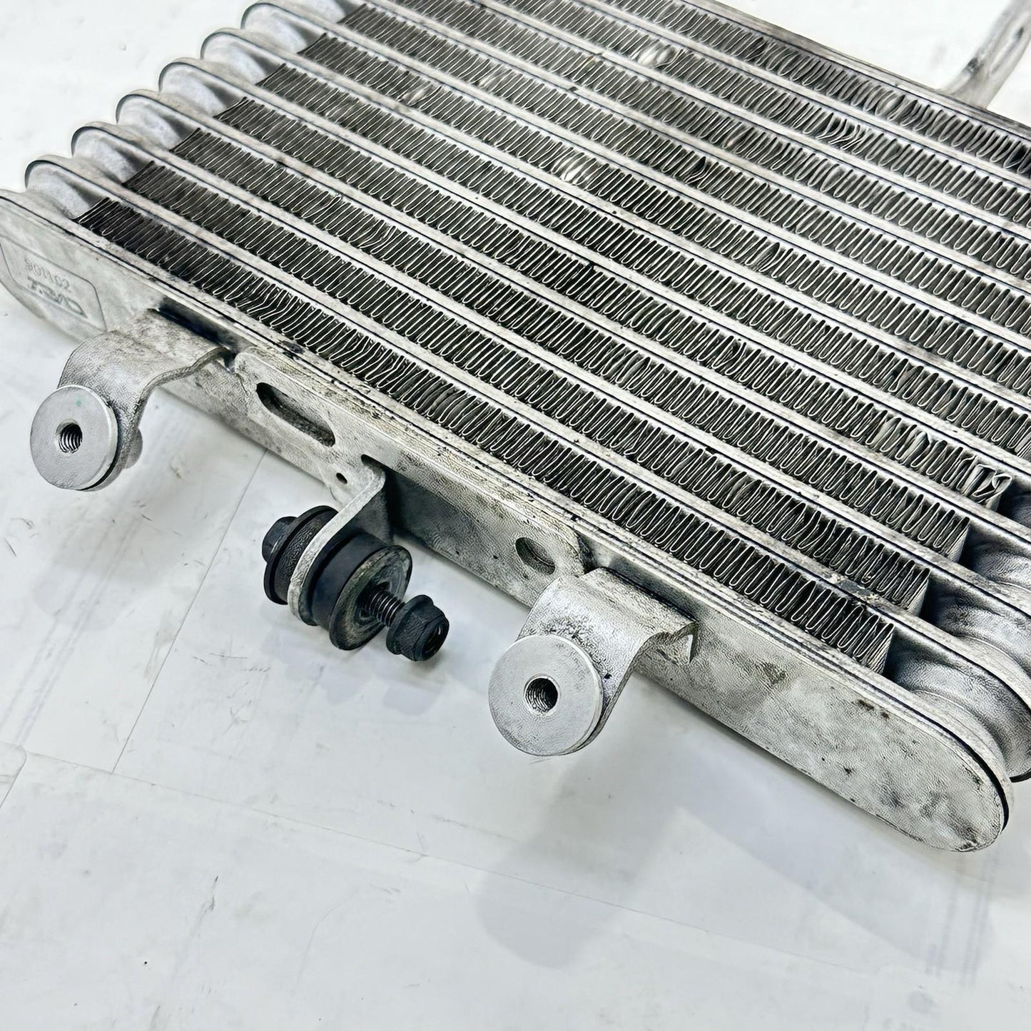 2016 - 2019 YAMAHA YZF R1 LOWER RADIATOR OIL COOLER ENGINE MOTOR COOLING STOCK