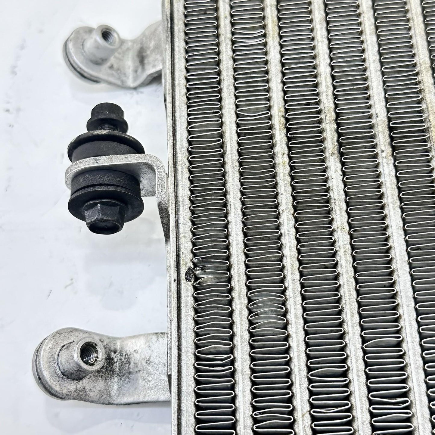 2016 - 2019 YAMAHA YZF R1 LOWER RADIATOR OIL COOLER ENGINE MOTOR COOLING STOCK