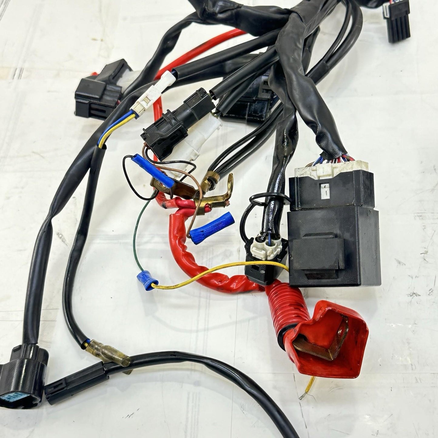 2016 - 2019 YAMAHA YZF R1 MAIN WIRING HARNESS ENGINE MOTOR WIRE LOOM STOCK