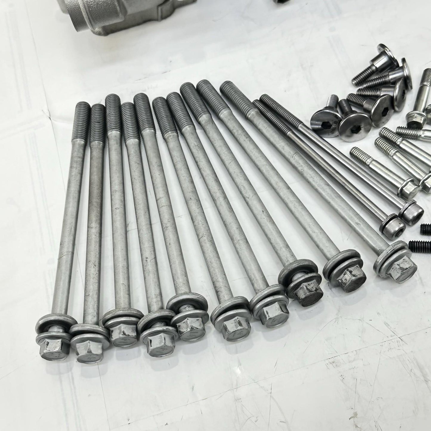 2016 - 2019 YAMAHA YZF R1 CYLINDER HEAD CAM SHAFT TOP ENGINE SET COVER BOLTS