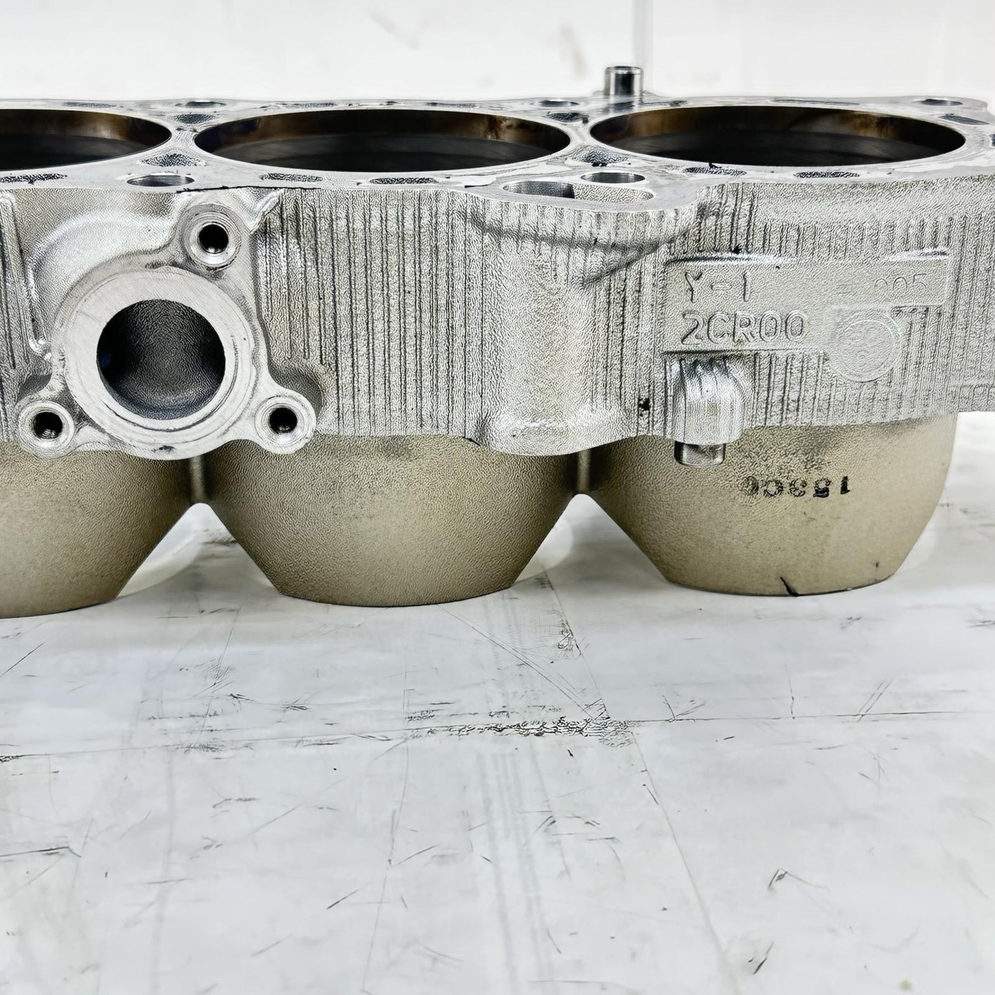 2016 - 2019 YAMAHA YZF R1 CYLINDER JUG ENGINE MOTOR PISTON WALLS STOCK