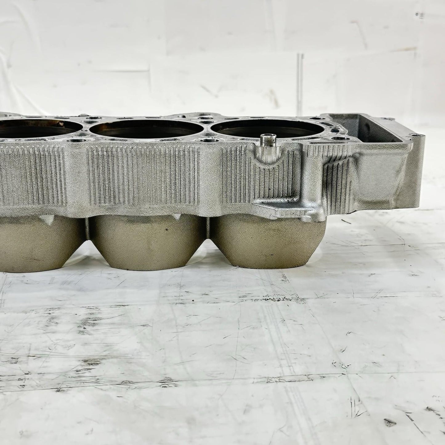 2016 - 2019 YAMAHA YZF R1 CYLINDER JUG ENGINE MOTOR PISTON WALLS STOCK