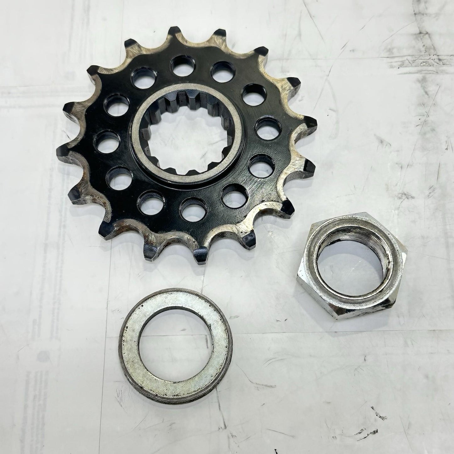 2016 - 2019 YAMAHA YZF R1 FRONT SPROCKET MAIN DRIVE TRAIN CHAIN GEAR