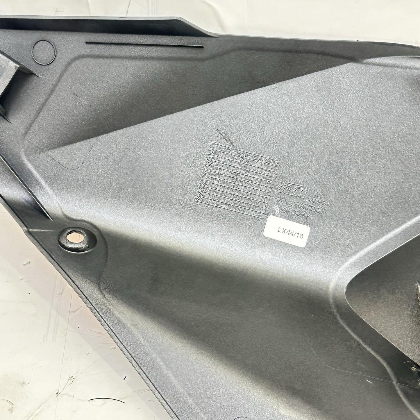 2017 - 2019 KTM 1290 SUPER DUKE R LEFT SIDE TANK SPOILER FAIRING COWL PLASTIC