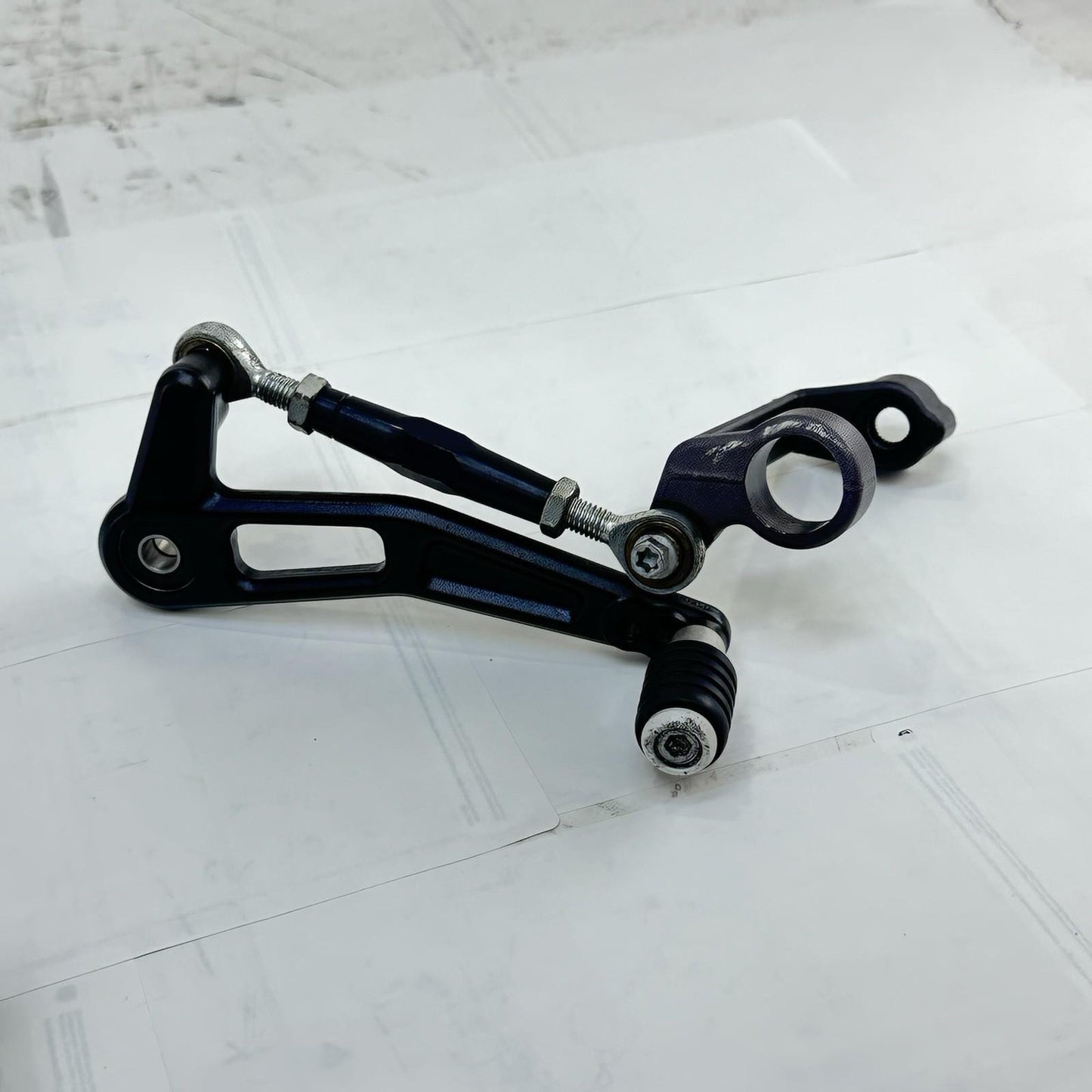 2017 - 2019 KTM 1290 SUPER DUKE R LEFT FOOT SHIFTER PEDAL GEAR LEVER LEG LINKAGE