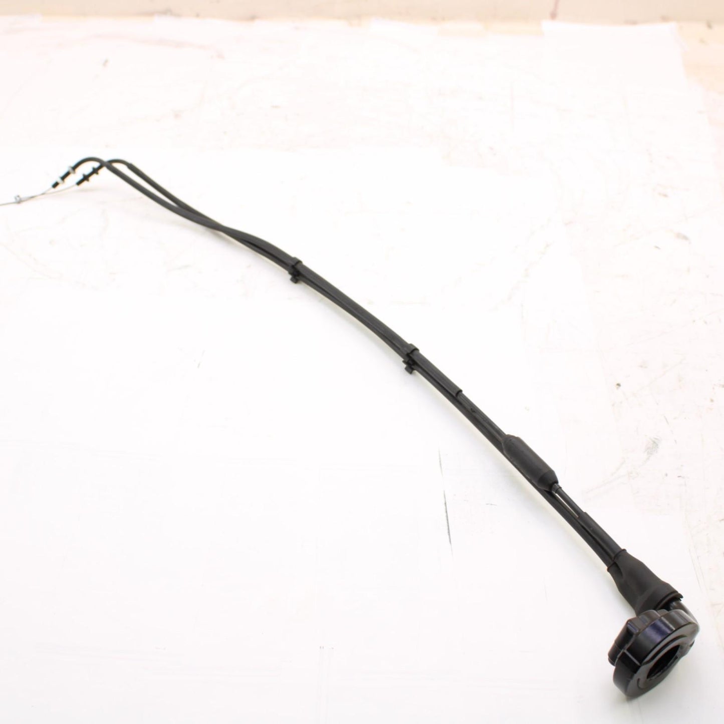 2009 - 2012 Triumph Daytona 675 R THROTTLE HOUSING And Cable Assembly *SCUFF*