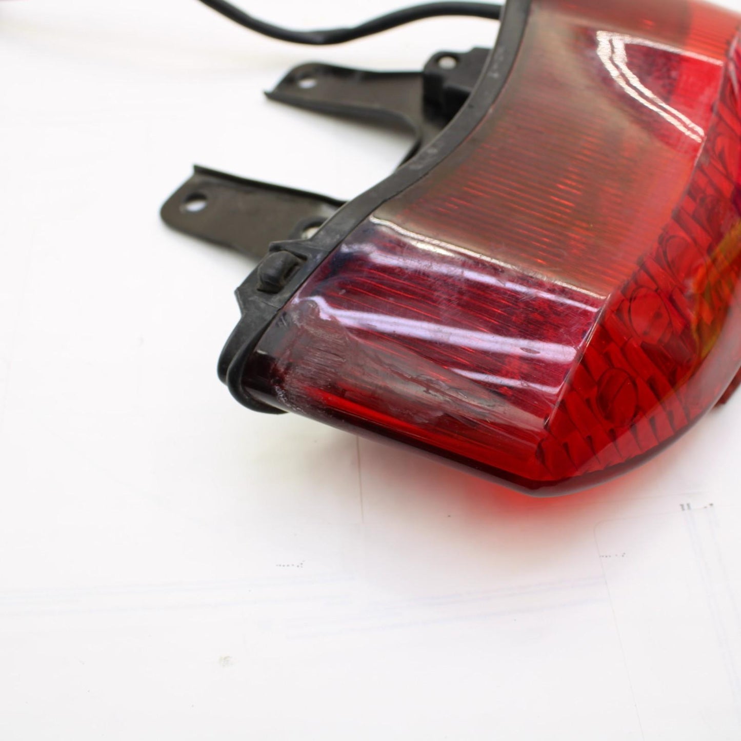 2009 - 2012 TRIUMPH DAYTONA 675 TAIL TAILLIGHT REAR BACK BRAKE LIGHT RED STOCK