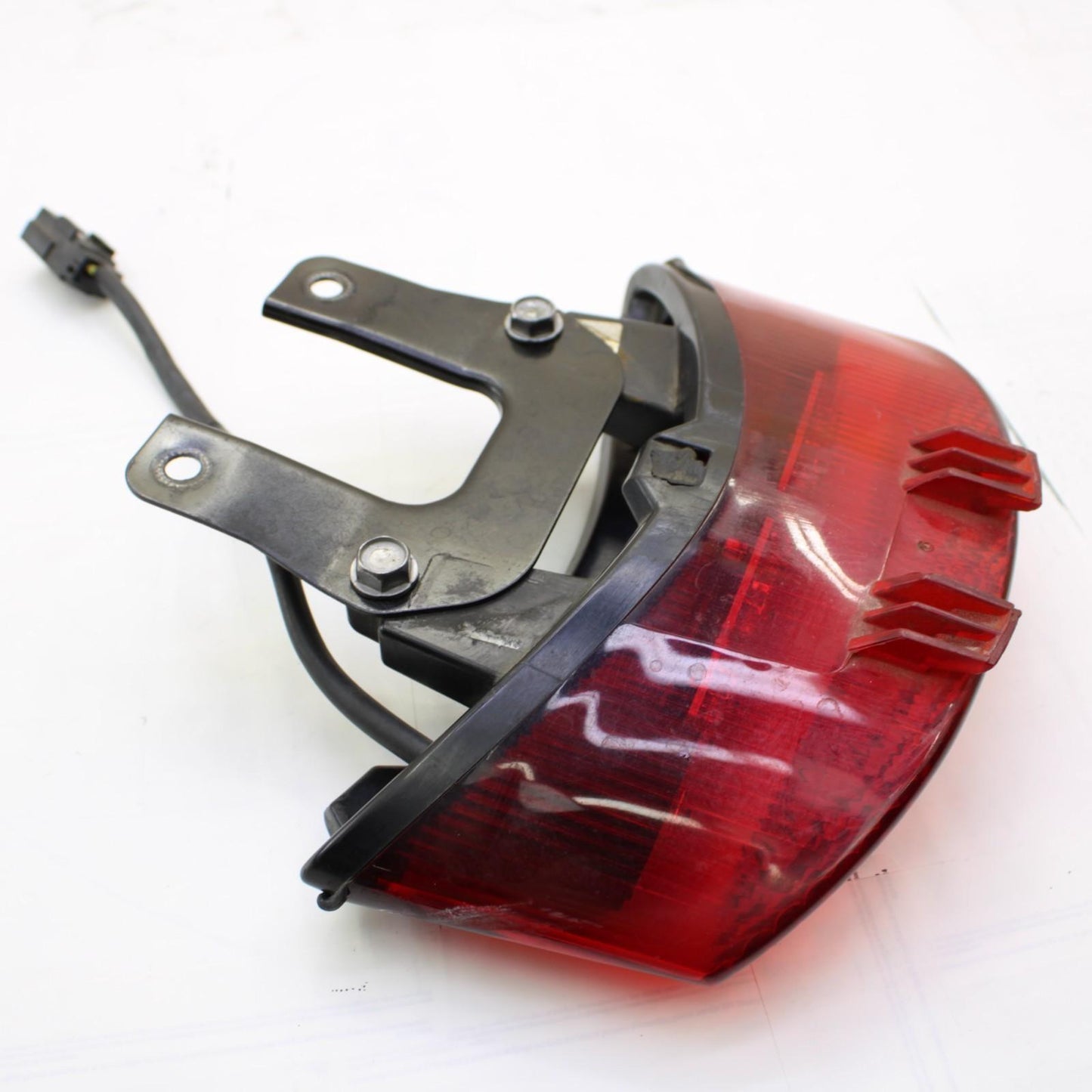 2009 - 2012 TRIUMPH DAYTONA 675 TAIL TAILLIGHT REAR BACK BRAKE LIGHT RED STOCK