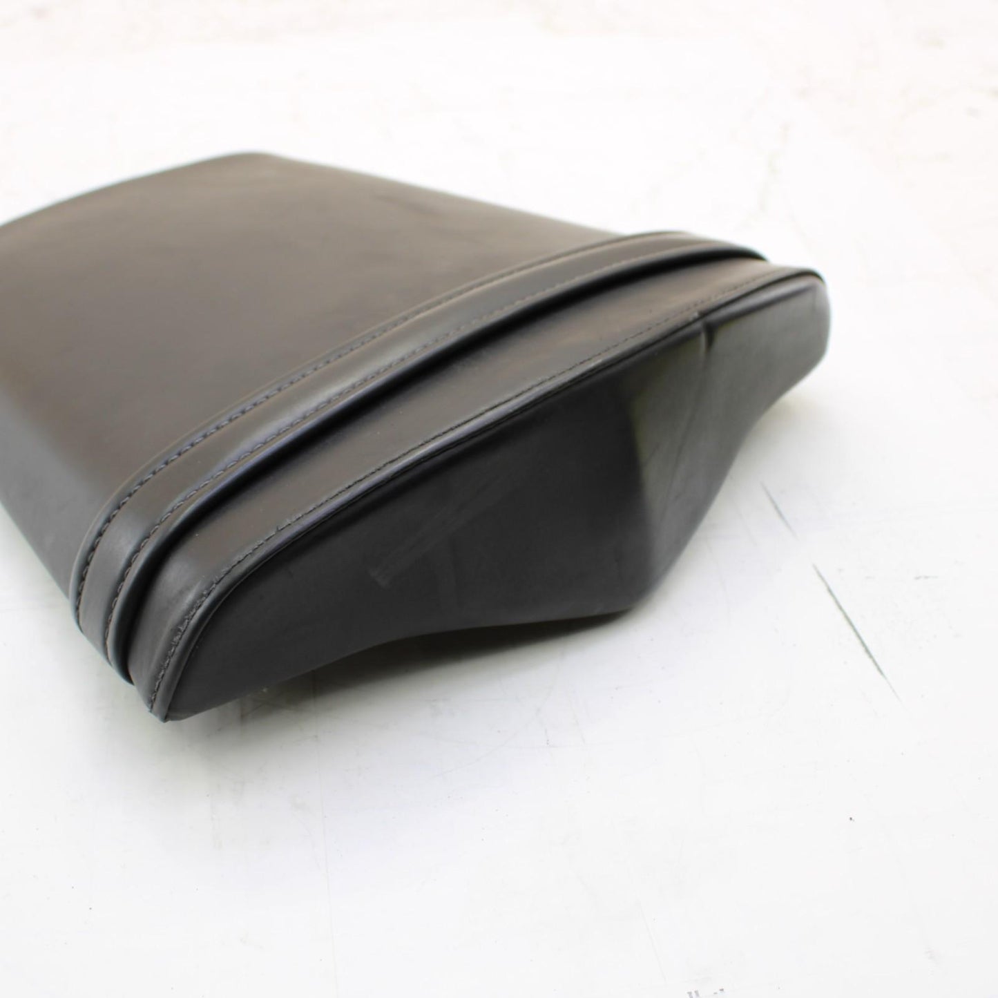 2009 - 2012 Triumph Daytona 675 675R PASSENGER SEAT REAR CUSHION Back Pillion