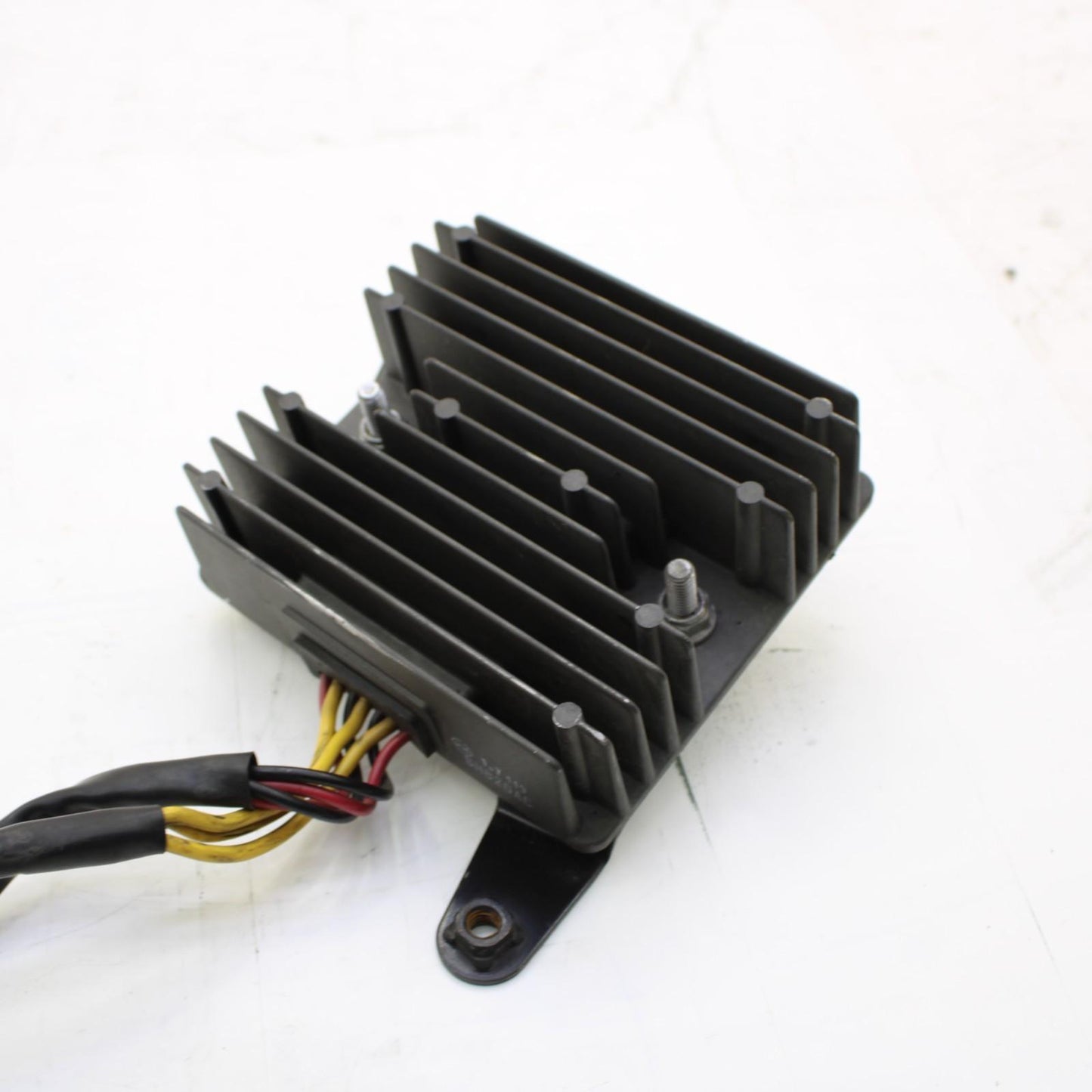 2006 - 2012 TRIUMPH DAYTONA 675 RECTIFIER VOLTAGE REGULATOR *WORKING*