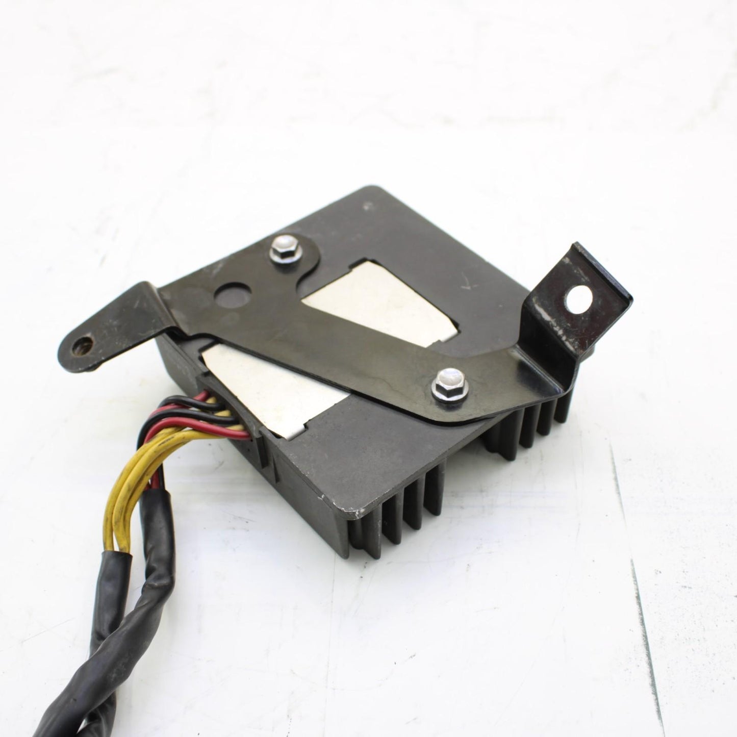 2006 - 2012 TRIUMPH DAYTONA 675 RECTIFIER VOLTAGE REGULATOR *WORKING*