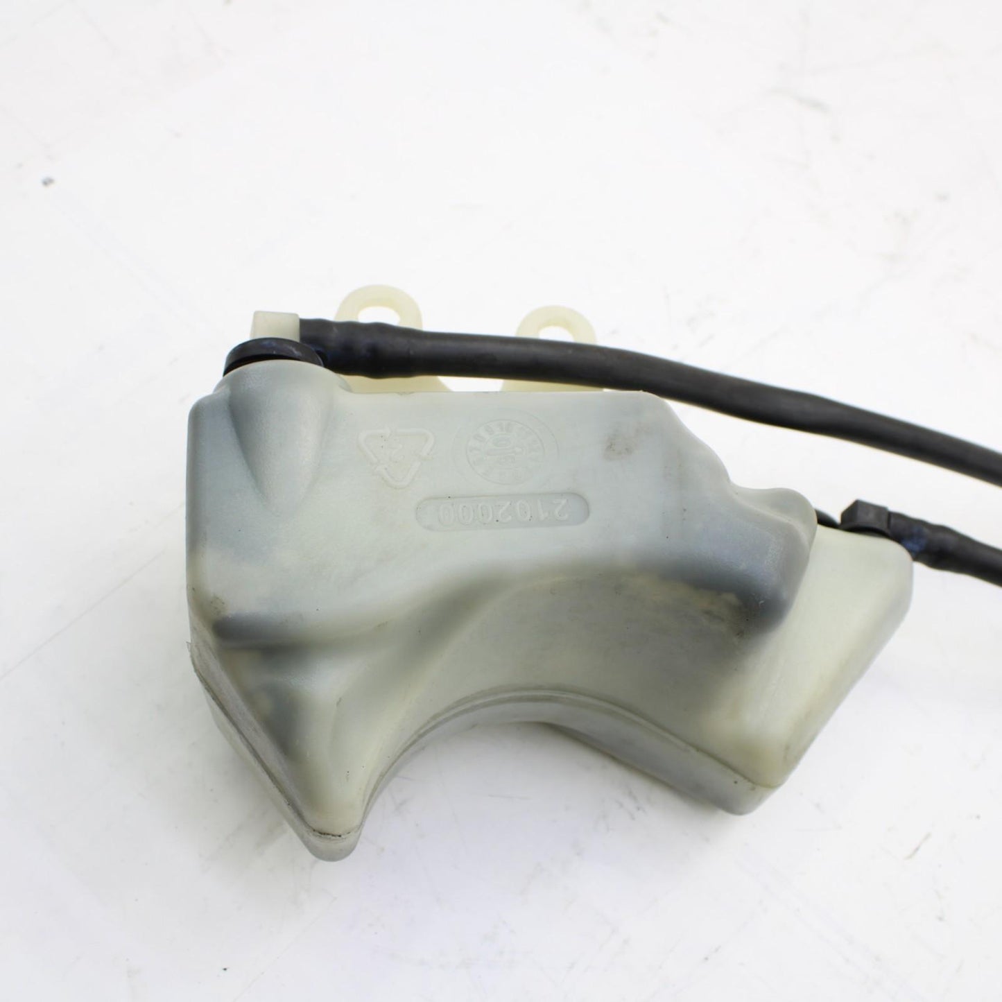 2009 - 2012 TRIUMPH DAYTONA 675 OVERFLOW TANK FUEL HOSE TUBE DRAIN T33