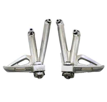 2009 - 2012 TRIUMPH DAYTONA 675 PASSENGER PEGS REAR FOOT PEGS SILVER Genuine