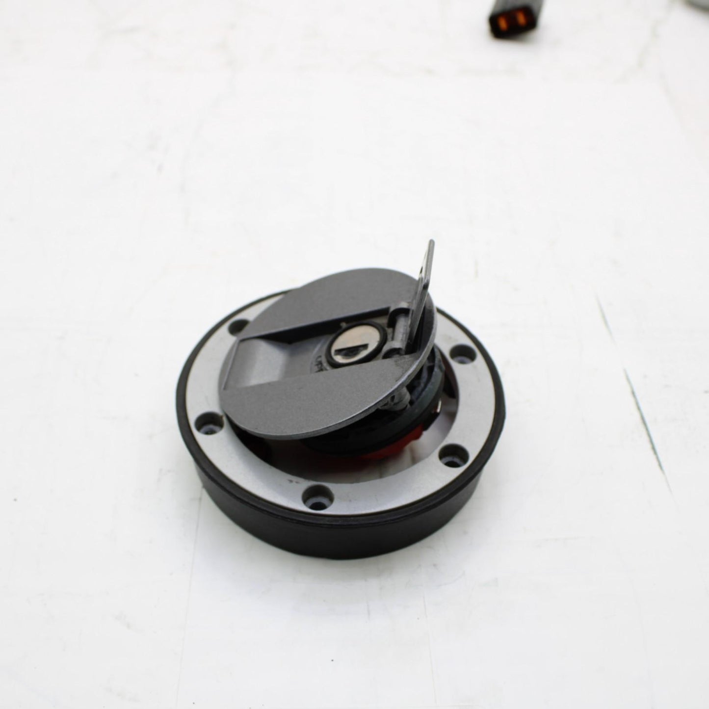 2009 - 2012 TRIUMPH DAYTONA 675 LOCK SET IGNITION KIT FUEL CAP ELECTRICAL OEM