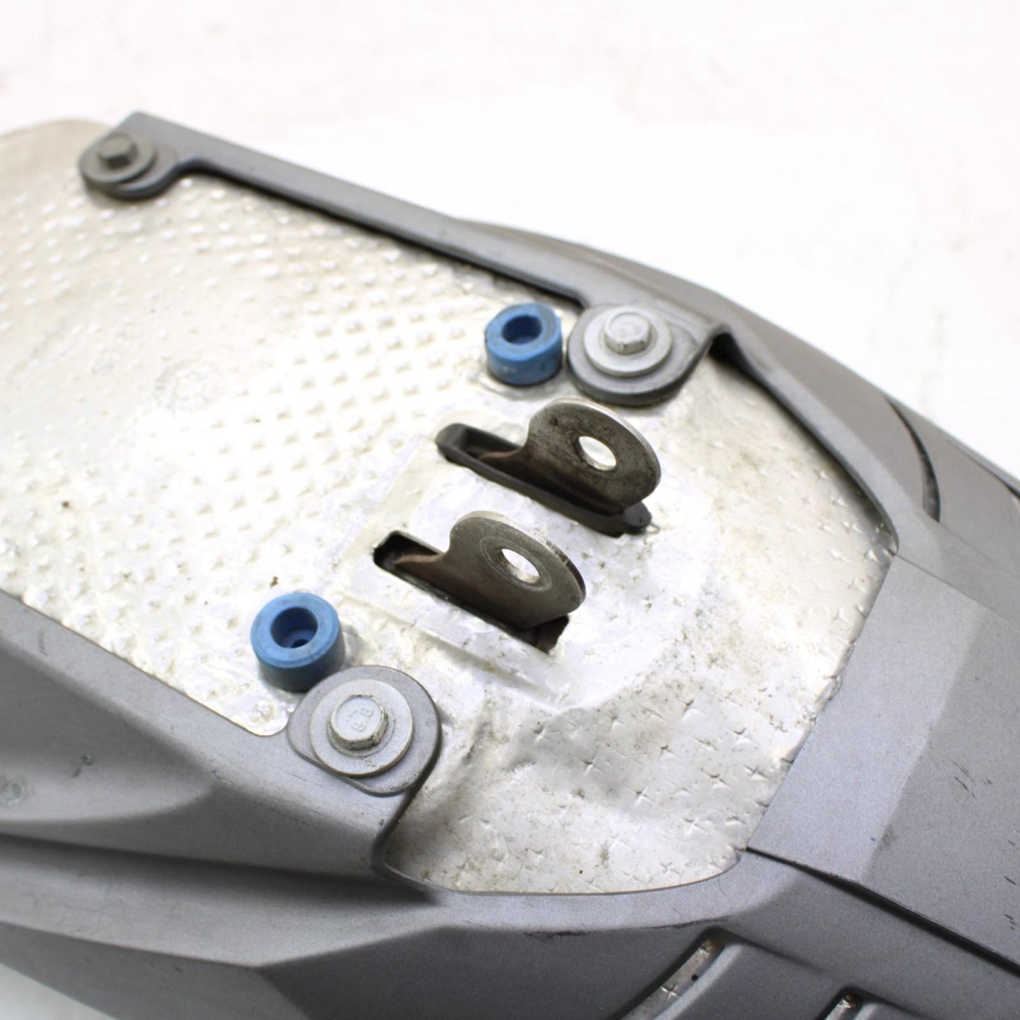 2009 - 2012 TRIUMPH DAYTONA 675 675R MUFFLER Middle Mid Pipe Silencer