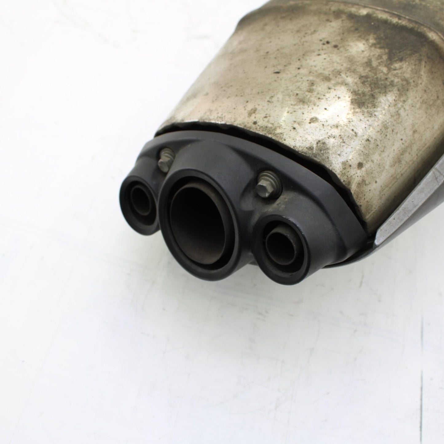 2009 - 2012 TRIUMPH DAYTONA 675 675R MUFFLER Middle Mid Pipe Silencer