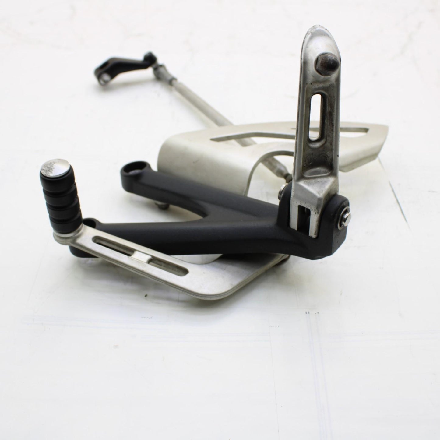 2009 - 2012 TRIUMPH DAYTONA 675 LEFT REARSET SHIFTER PEDAL SHIFTER REAR SET