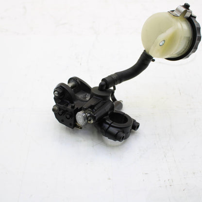 2009 - 2012 TRIUMPH DAYTONA 675R 675 FRONT BRAKE MASTER CYLINDER RESERVOIR OEM