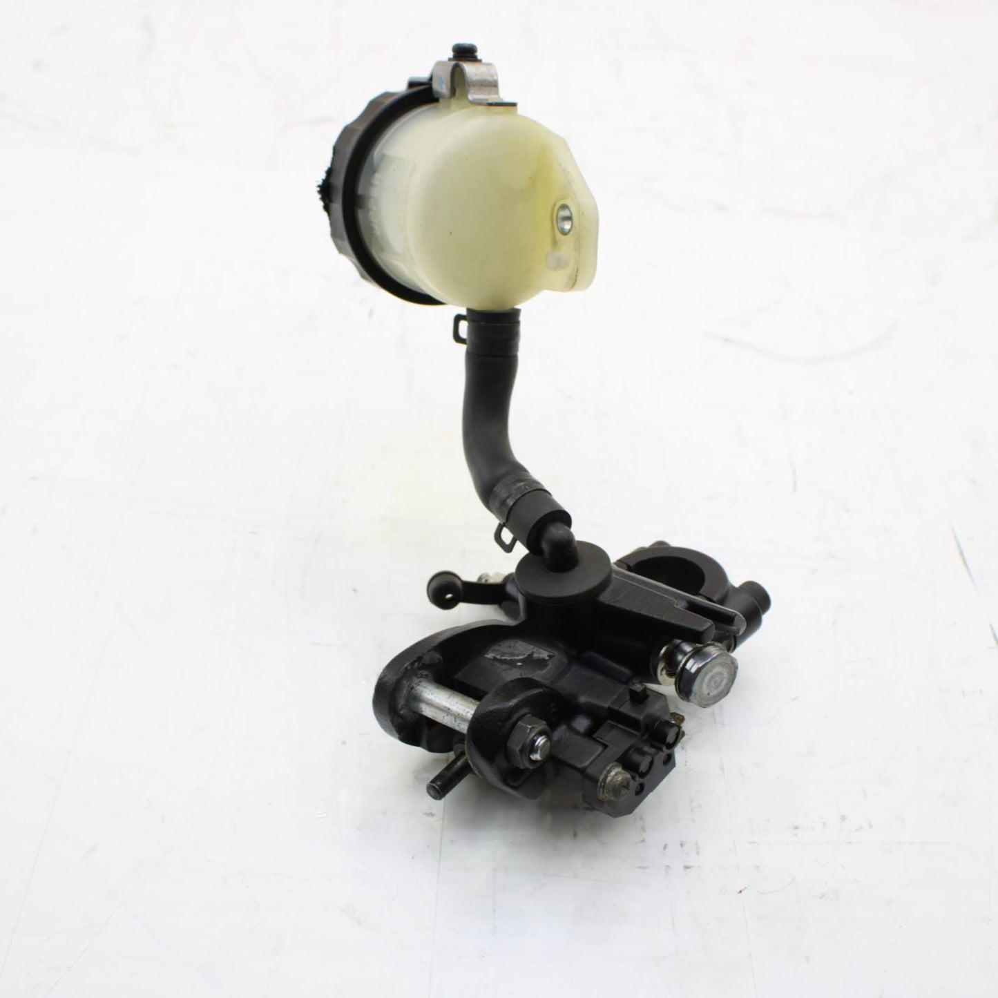 2009 - 2012 TRIUMPH DAYTONA 675R 675 FRONT BRAKE MASTER CYLINDER RESERVOIR OEM