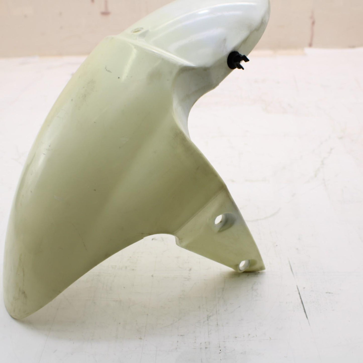 2009 - 2012 TRIUMPH DAYTONA 675 FRONT FENDER COVER FAIRING Plastic *AFTERMARKET*