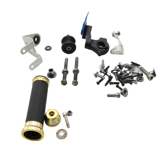 2009 - 2012 TRIUMPH DAYTONA 675 BOLT SET FRONT WHEEL RIM AXLE HARDWARE KIT