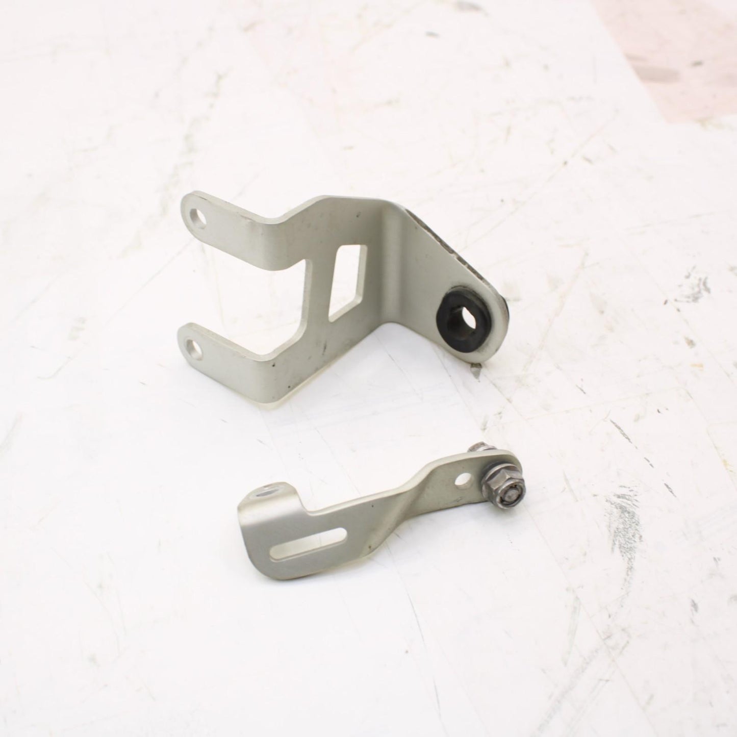 2009 - 2012 TRIUMPH DAYTONA 675 BOLT SET FRONT WHEEL RIM AXLE HARDWARE KIT