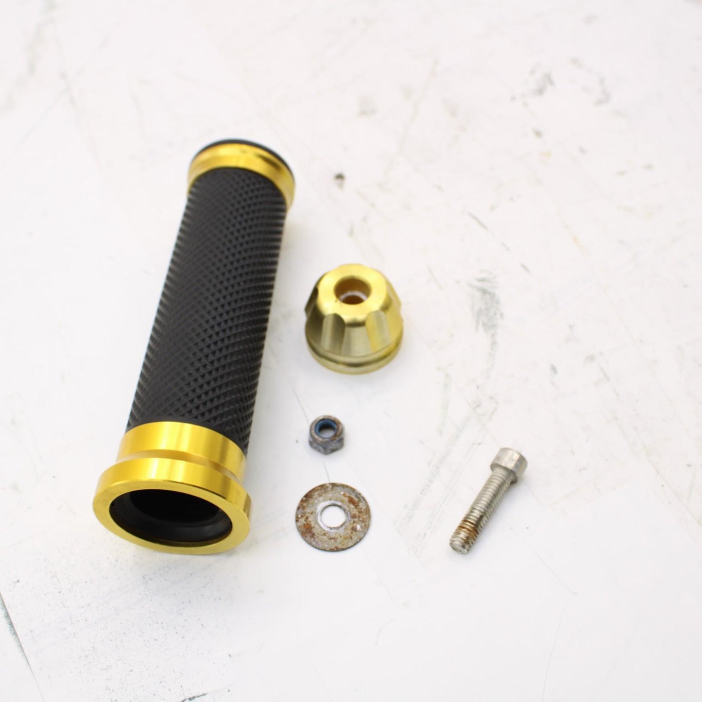 2009 - 2012 TRIUMPH DAYTONA 675 BOLT SET FRONT WHEEL RIM AXLE HARDWARE KIT