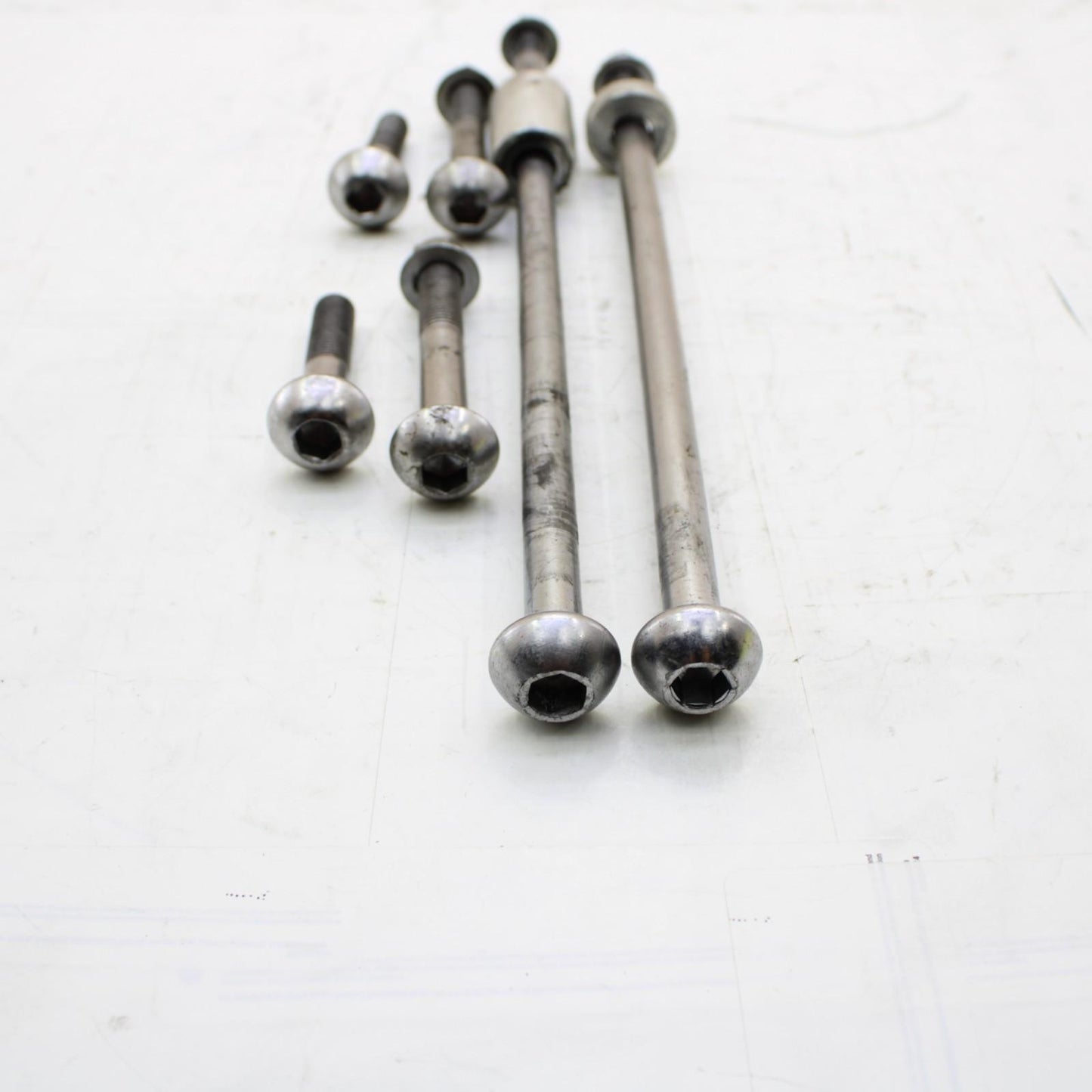 2009 - 2012 TRIUMPH DAYTONA 675R ENGINE MOUNTING BOLTS HARDWARE MOTOR SCREWS SET