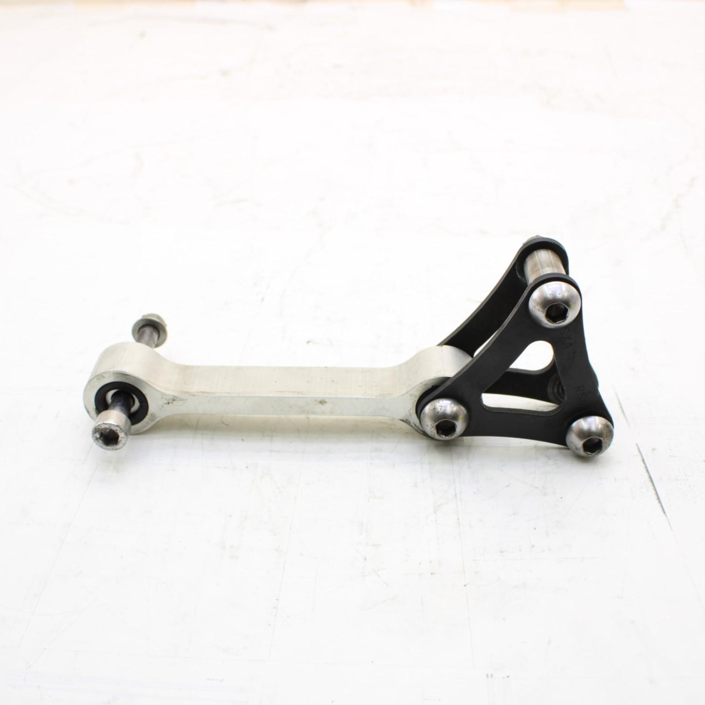 2009 - 2012 TRIUMPH DAYTONA 675 DOGBONE Rear Shock Linkage Rocker Arm
