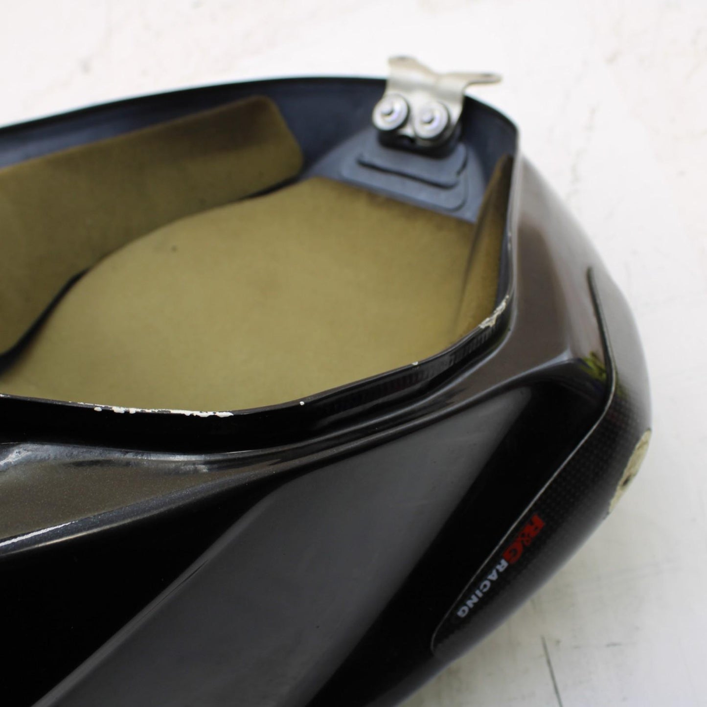 2009 - 2012 TRIUMPH DAYTONA 675 GAS TANK FUEL RESERVOIR BLACK STOCK
