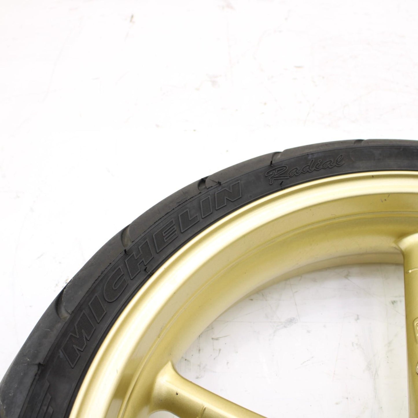 2009 - 2012 TRIUMPH DAYTONA 675 FRONT WHEEL RIM GOLD MICHELIN TIRE STRAIGHT