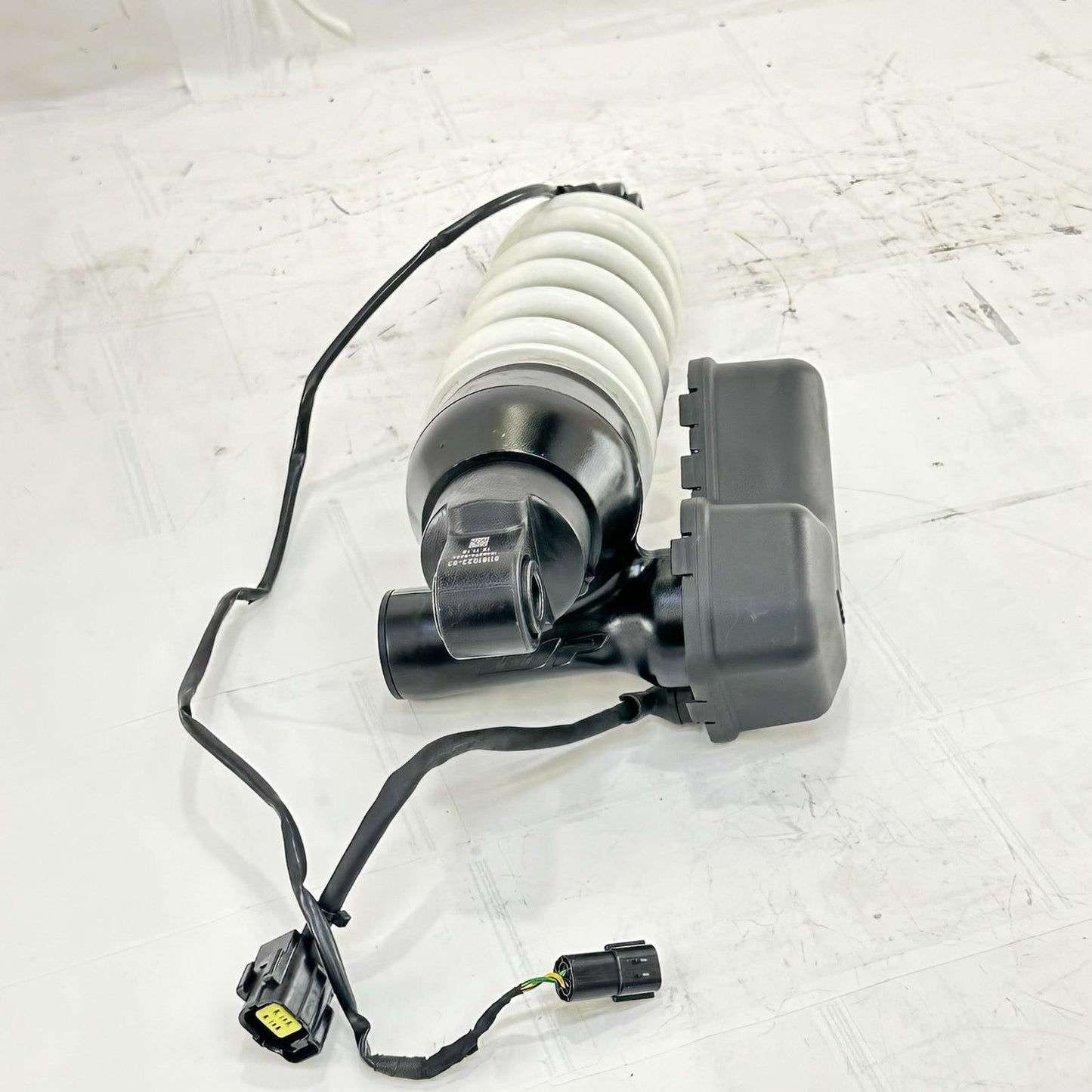 2017 - 2019 KTM 1290 SUPER DUKE R REAR SHOCK BACK SUSPENSION ABSORBER STOCK