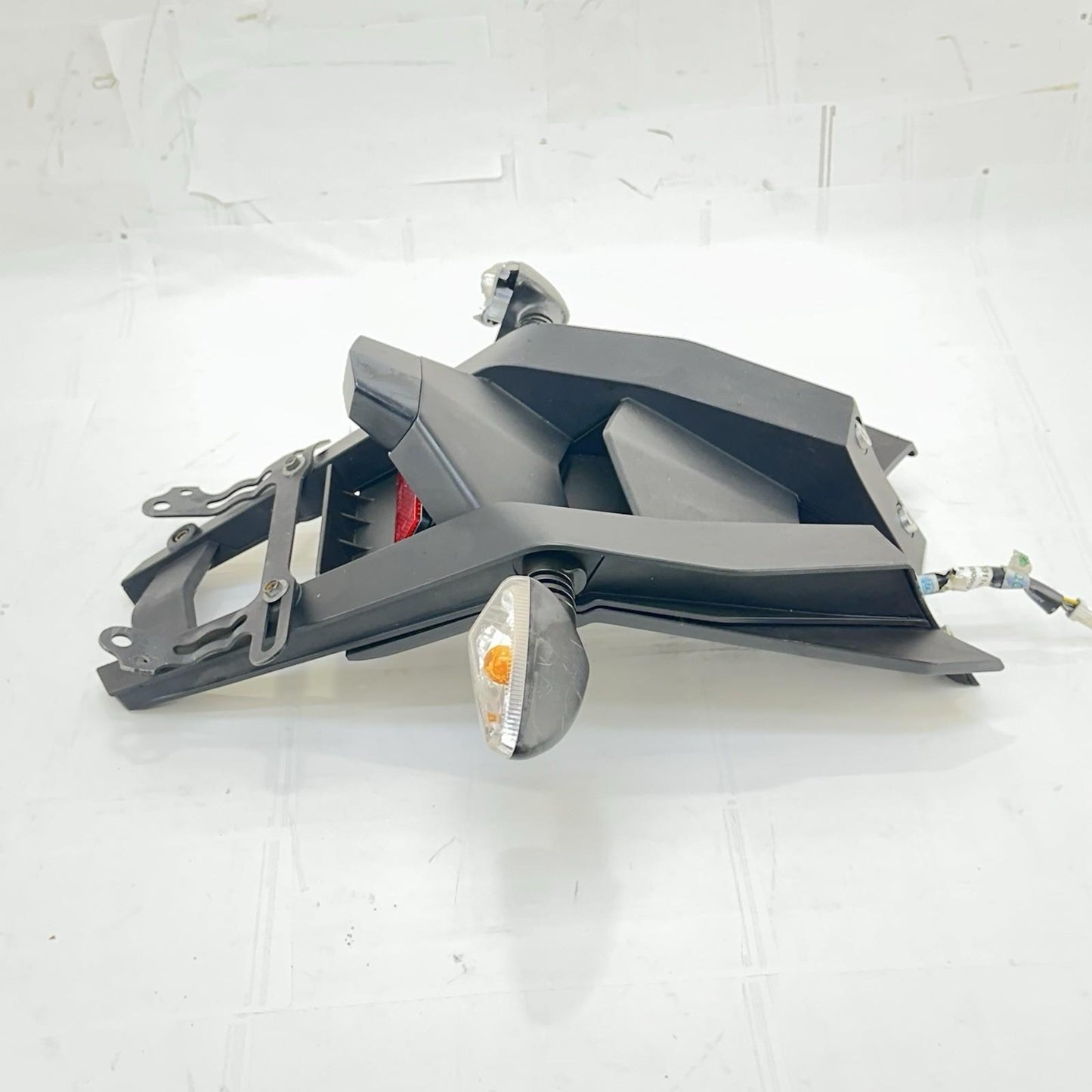2017 - 2019 KTM 1290 SUPER DUKE R REAR FENDER BACK TAIL PLATE BRACKET LIGHTS