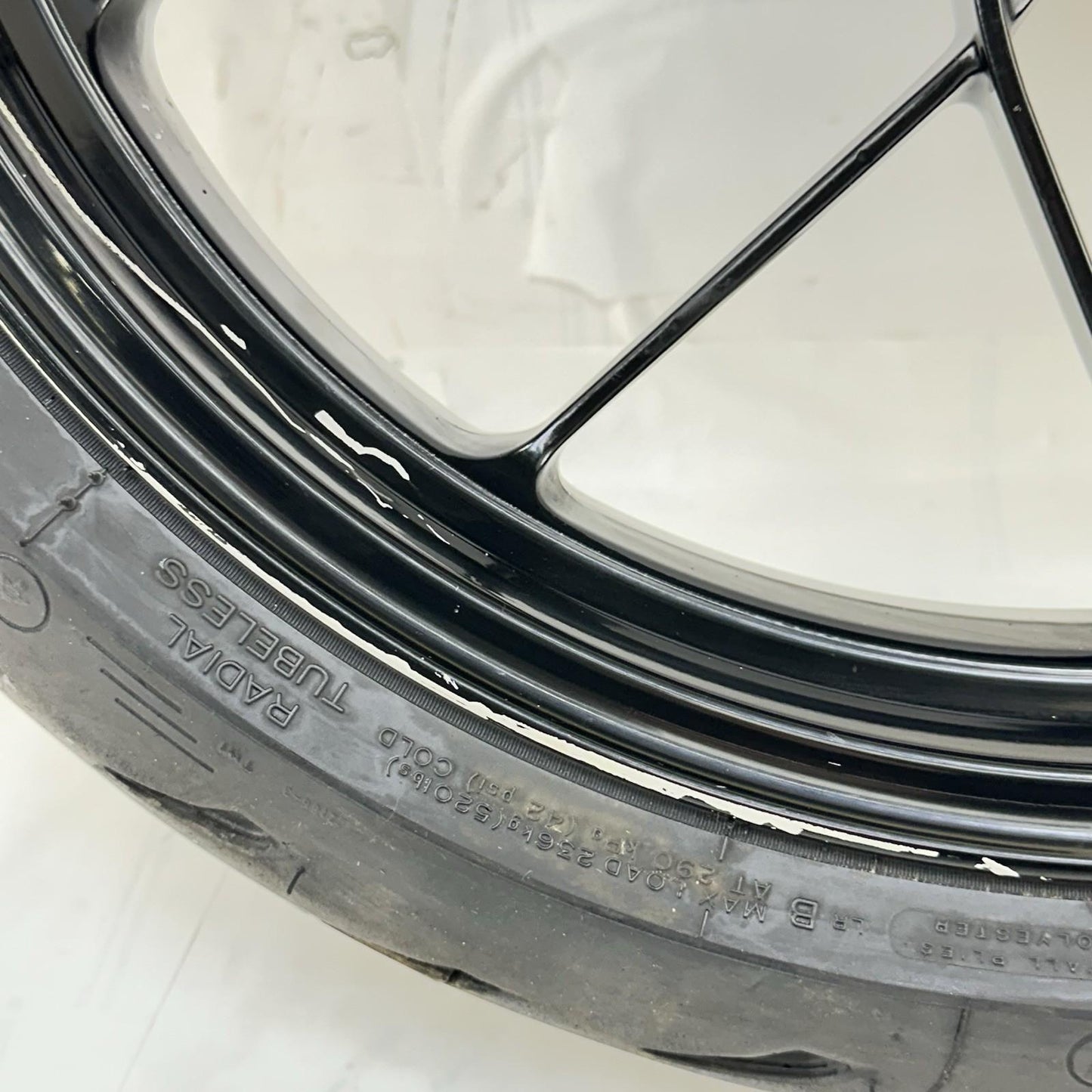 2017 - 2019 KTM 1290 SUPER DUKE R FRONT WHEEL RIM TIRE RUBBER BLACK *SCUFFED*