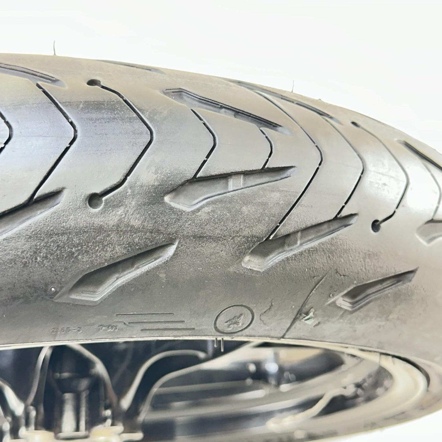 2017 - 2019 KTM 1290 SUPER DUKE R FRONT WHEEL RIM TIRE RUBBER BLACK *SCUFFED*