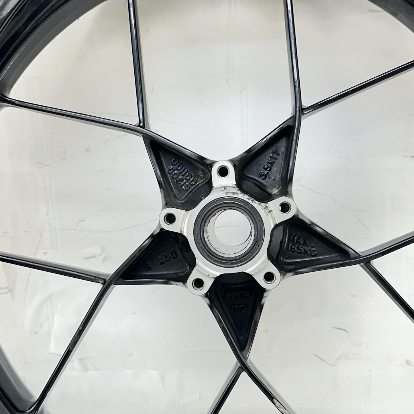 2017 - 2019 KTM 1290 SUPER DUKE R FRONT WHEEL RIM TIRE RUBBER BLACK *SCUFFED*