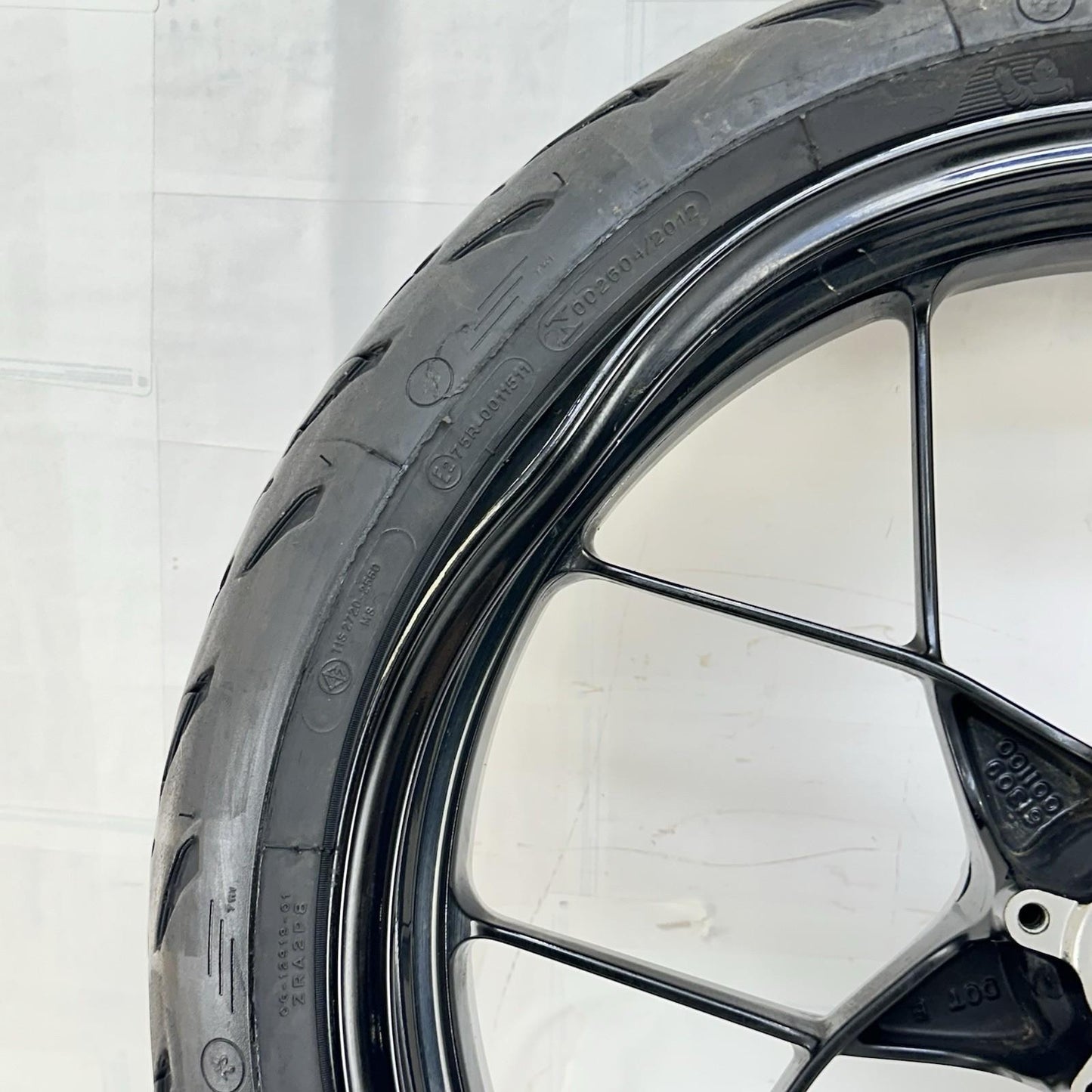 2017 - 2019 KTM 1290 SUPER DUKE R FRONT WHEEL RIM TIRE RUBBER BLACK *SCUFFED*