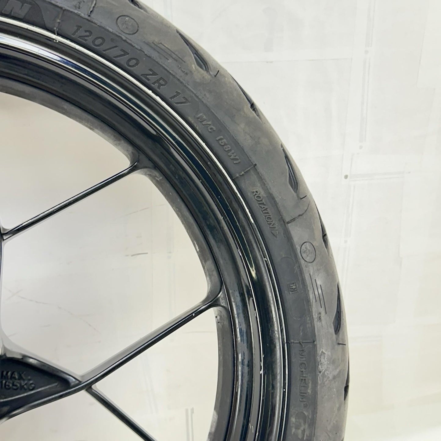 2017 - 2019 KTM 1290 SUPER DUKE R FRONT WHEEL RIM TIRE RUBBER BLACK *SCUFFED*