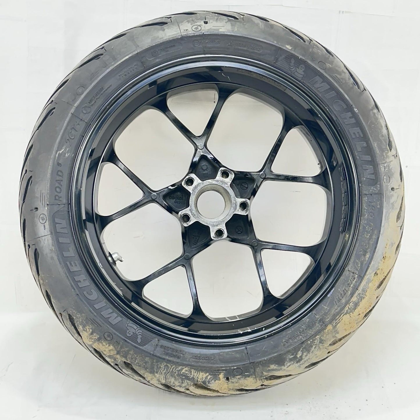 2017 - 2019 KTM 1290 SUPER DUKE R REAR WHEEL BACK RIM TIRE RUBBER *SCUFFED*