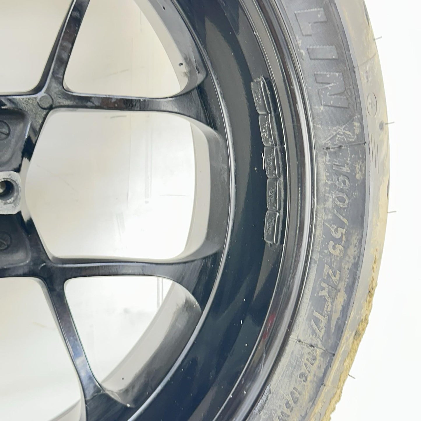 2017 - 2019 KTM 1290 SUPER DUKE R REAR WHEEL BACK RIM TIRE RUBBER *SCUFFED*