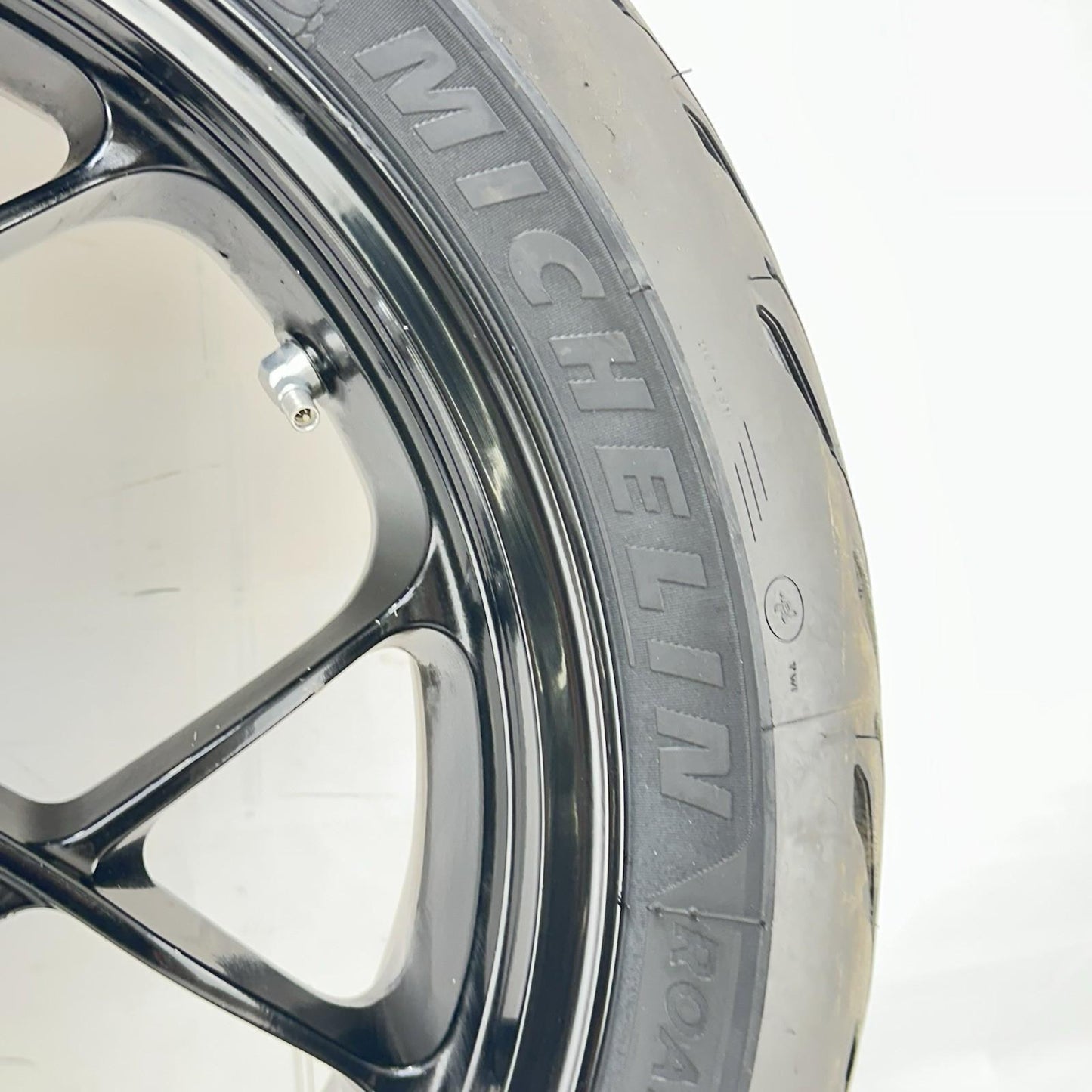 2017 - 2019 KTM 1290 SUPER DUKE R REAR WHEEL BACK RIM TIRE RUBBER *SCUFFED*