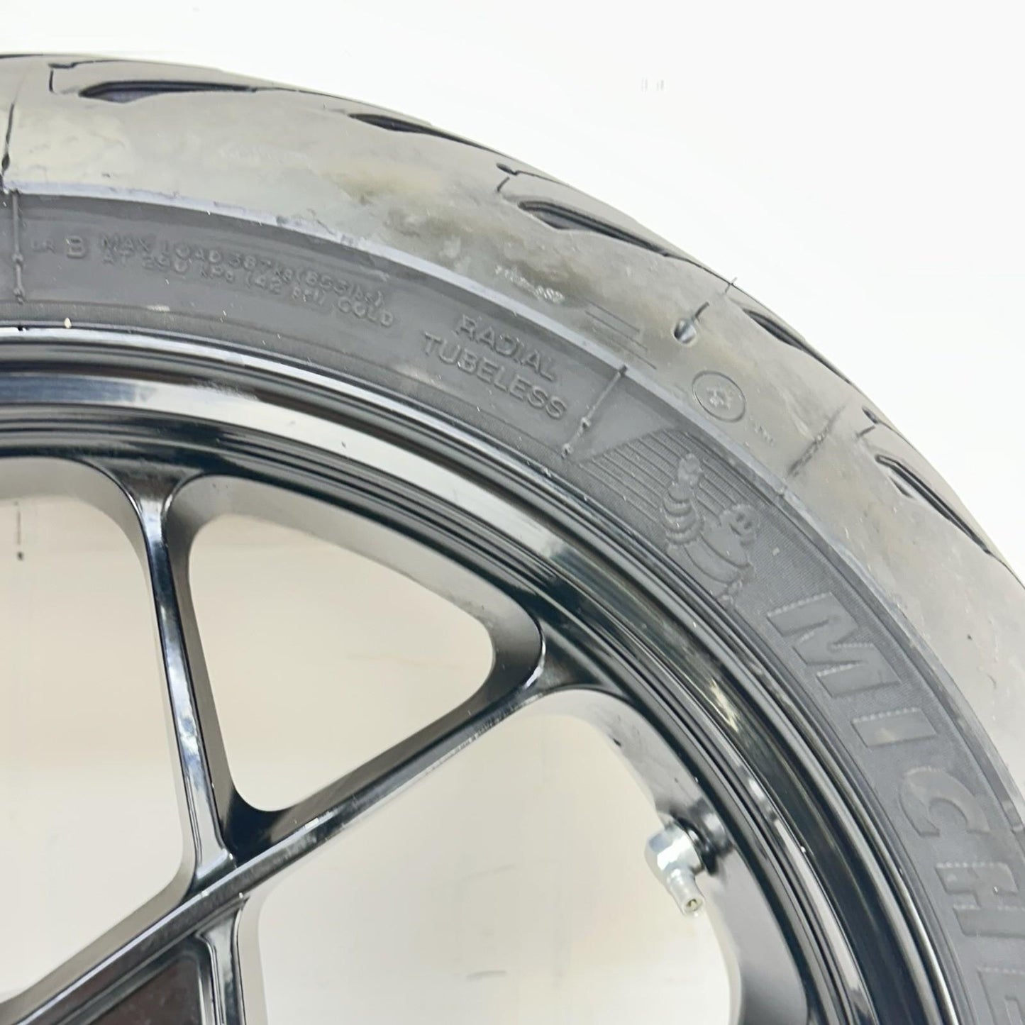 2017 - 2019 KTM 1290 SUPER DUKE R REAR WHEEL BACK RIM TIRE RUBBER *SCUFFED*