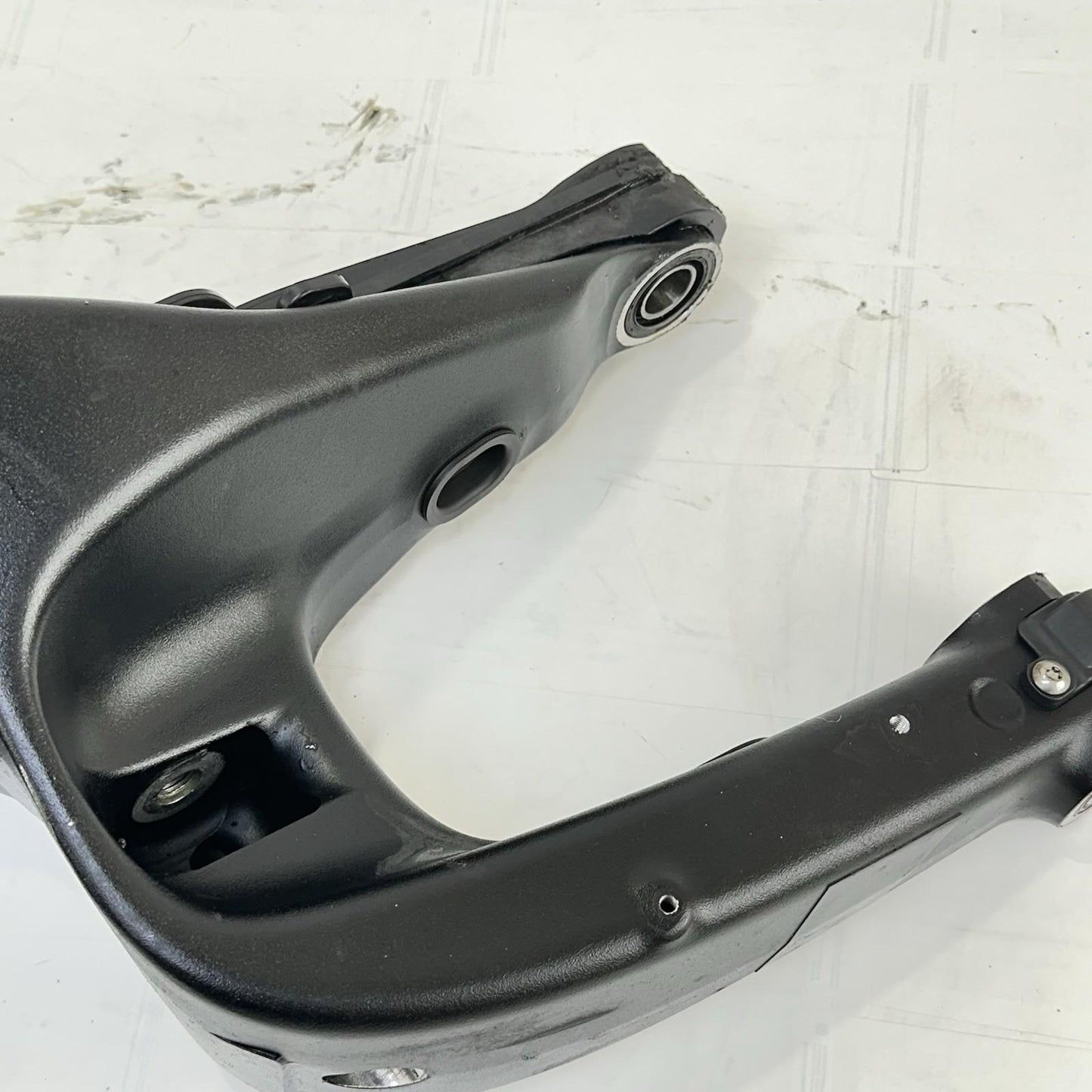 2017 - 2019 KTM 1290 SUPER DUKE R SWINGARM REAR SHOCK FRAME BACK WHEEL STOCK