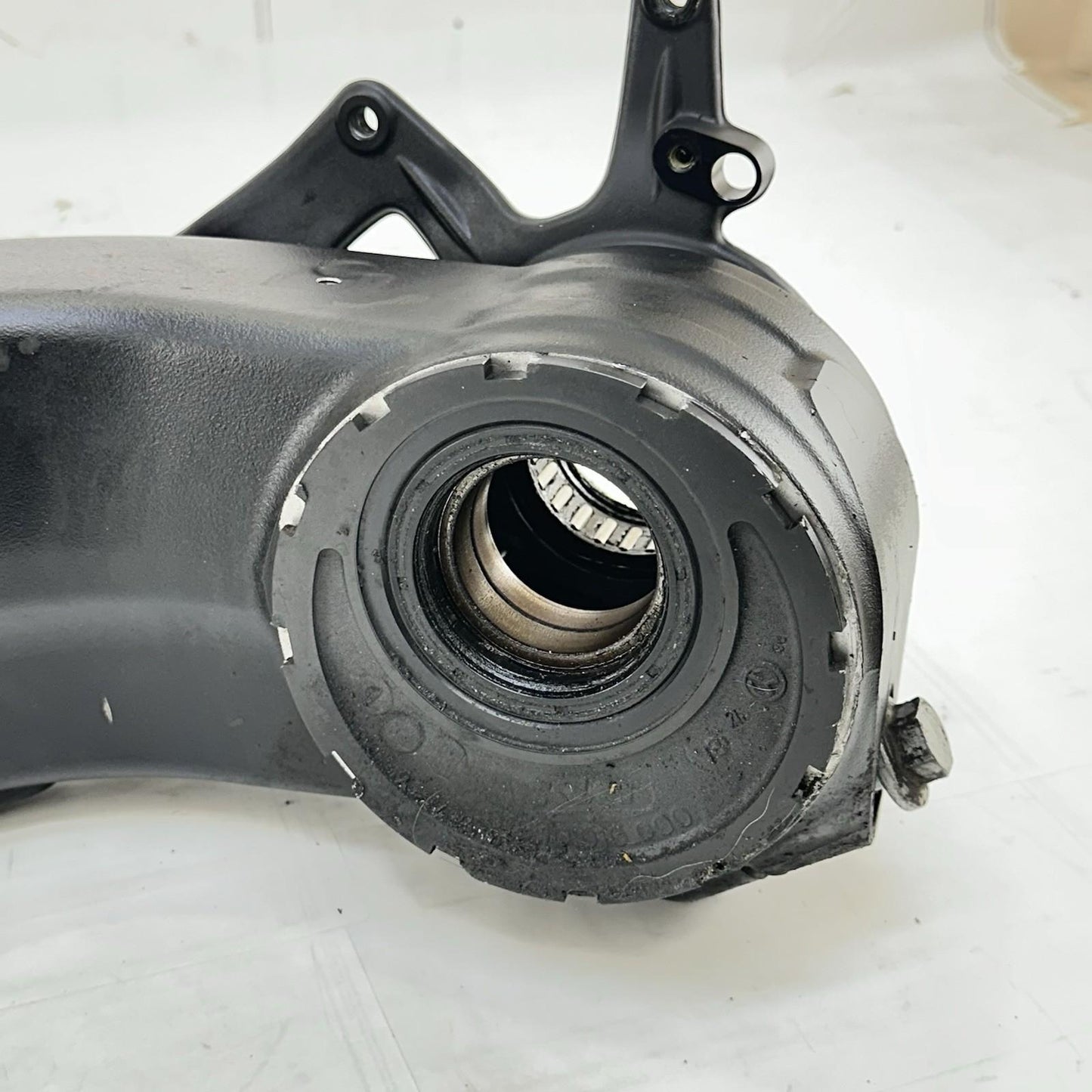 2017 - 2019 KTM 1290 SUPER DUKE R SWINGARM REAR SHOCK FRAME BACK WHEEL STOCK