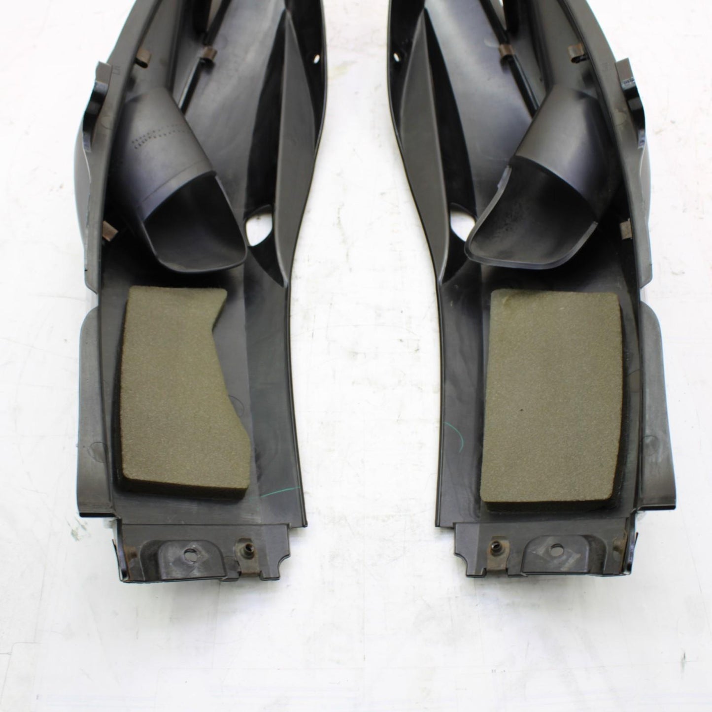 2008 CAN AM SPYDER 990 SIDE FAIRING Trim Cowl Plastic BLACK LEFT RIGHT