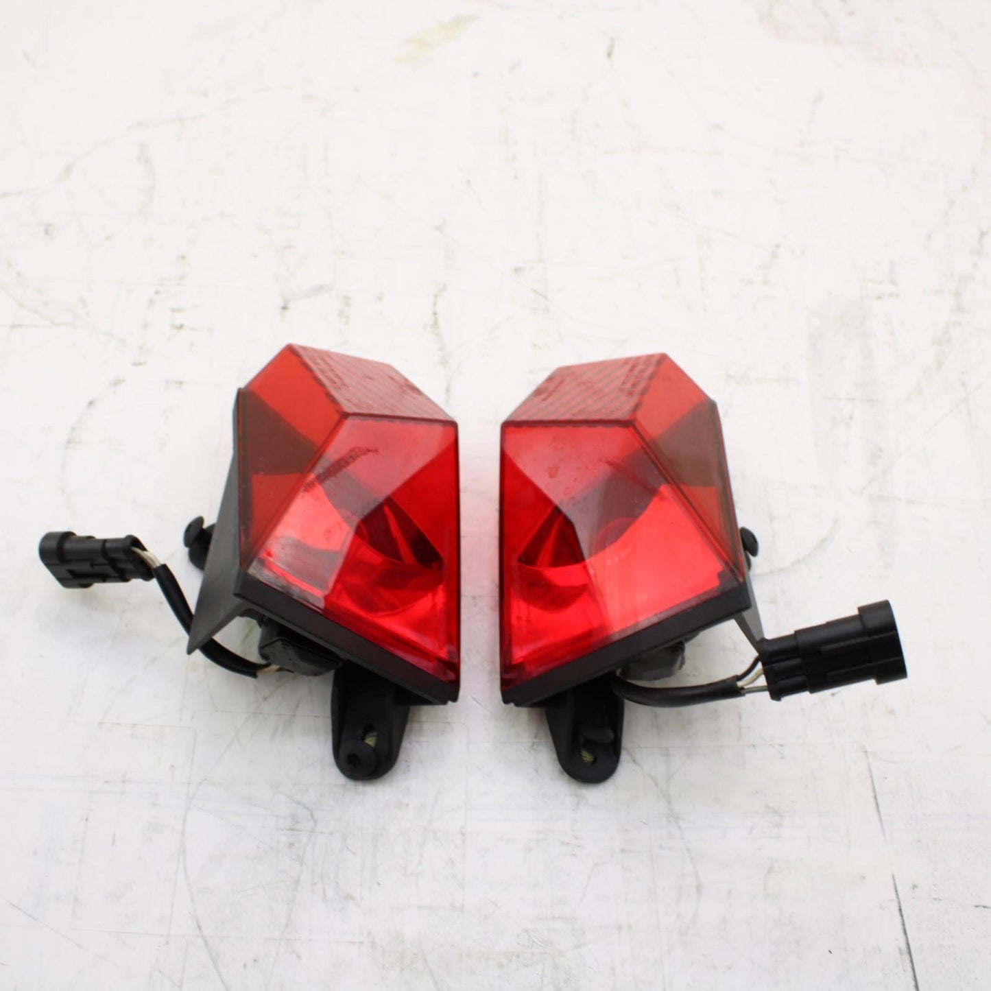 2009 CAN AM SPYDER 990 BRAKE LIGHT TAIL LAMP REAR LEFT RIGHT