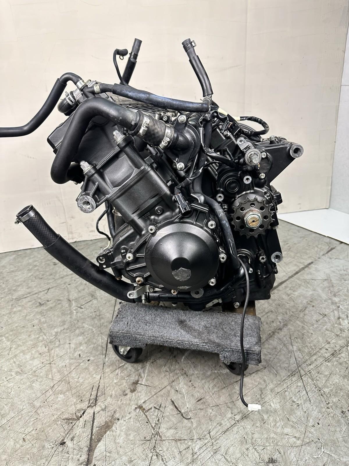 2009 - 2014 YAMAHA YZF R1 ENGINE MOTOR ASSEMBLY RUNS STRONG COMPLETE