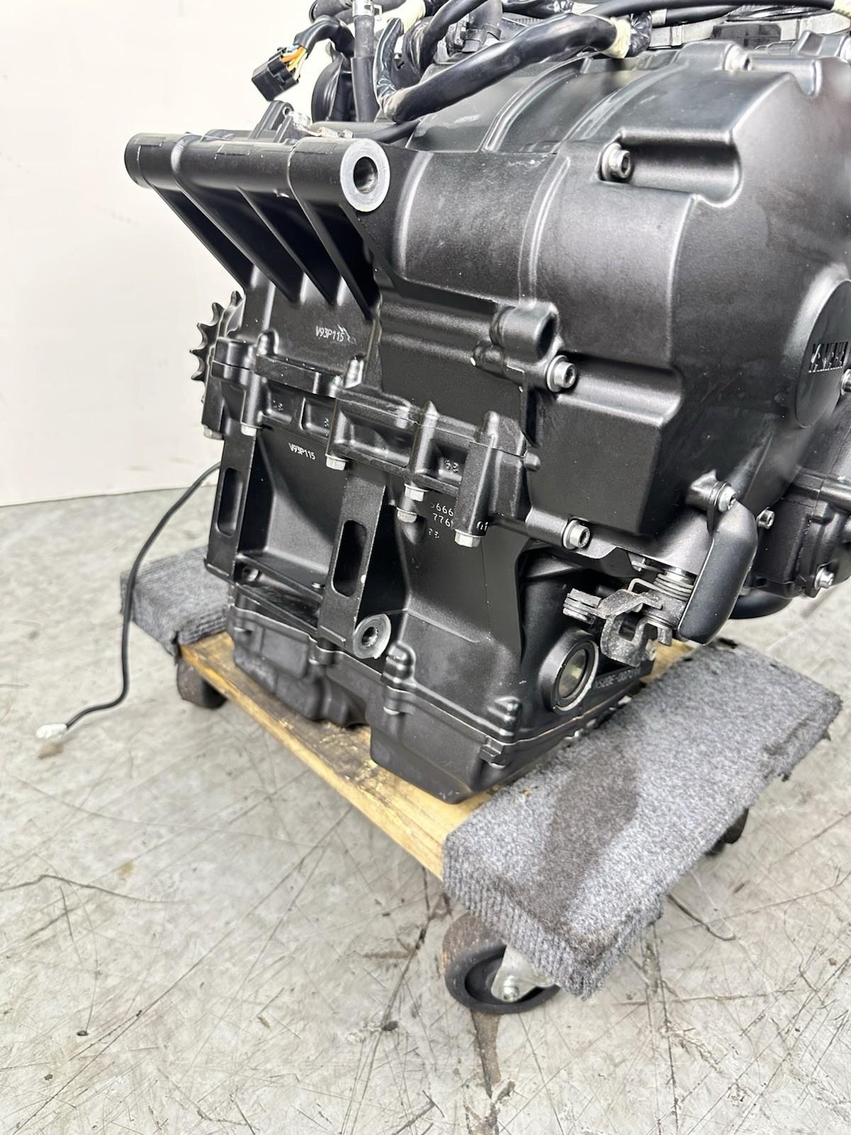 2009 - 2014 YAMAHA YZF R1 ENGINE MOTOR ASSEMBLY RUNS STRONG COMPLETE